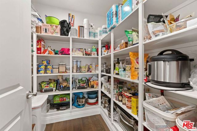 11925 N Ricasoli Way, Porter Ranch, CA 91326