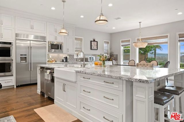 11925 N Ricasoli Way, Porter Ranch, CA 91326
