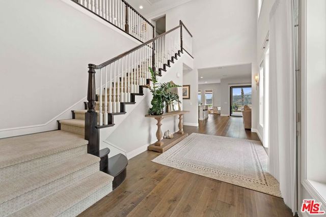 11925 N Ricasoli Way, Porter Ranch, CA 91326