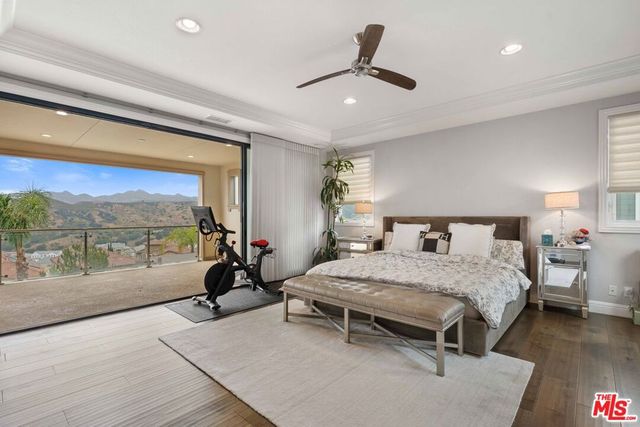 11925 N Ricasoli Way, Porter Ranch, CA 91326