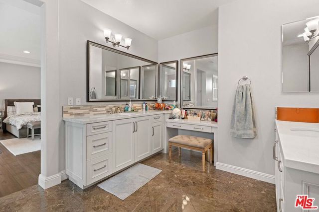 11925 N Ricasoli Way, Porter Ranch, CA 91326