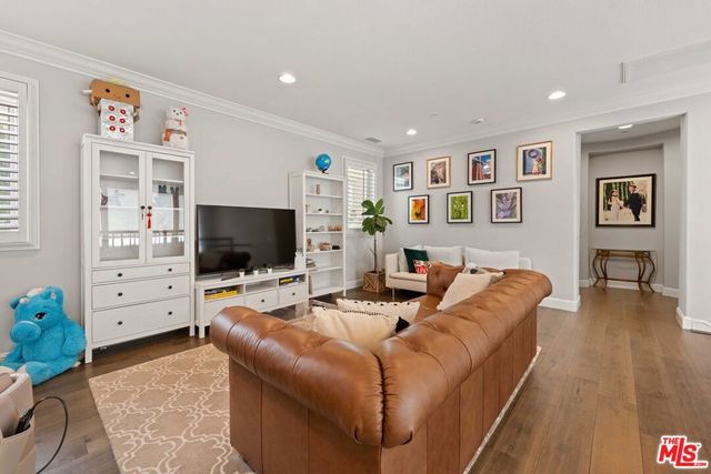 11925 N Ricasoli Way, Porter Ranch, CA 91326