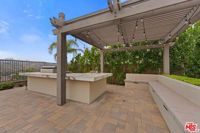 11925 N Ricasoli Way, Porter Ranch, CA 91326