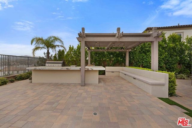 11925 N Ricasoli Way, Porter Ranch, CA 91326
