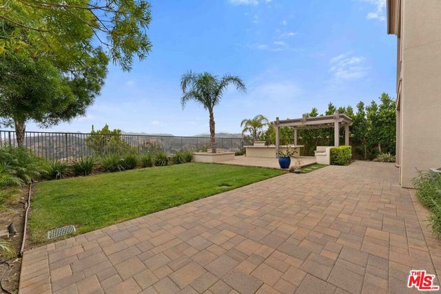 11925 N Ricasoli Way, Porter Ranch, CA 91326