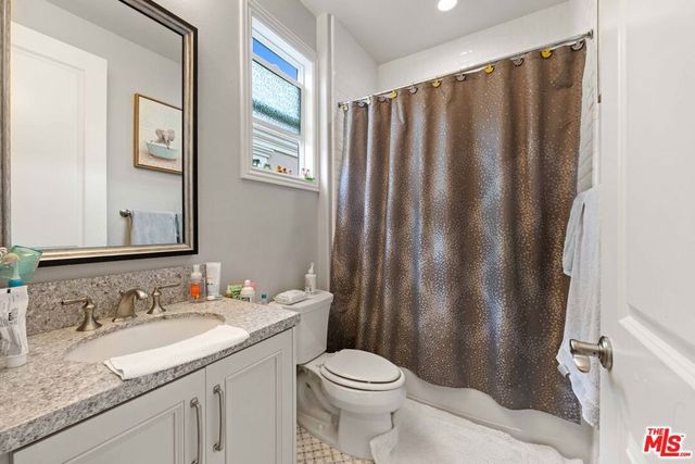 11925 N Ricasoli Way, Porter Ranch, CA 91326