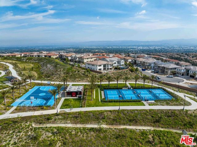 11925 N Ricasoli Way, Porter Ranch, CA 91326