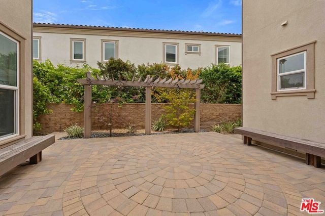 11925 N Ricasoli Way, Porter Ranch, CA 91326