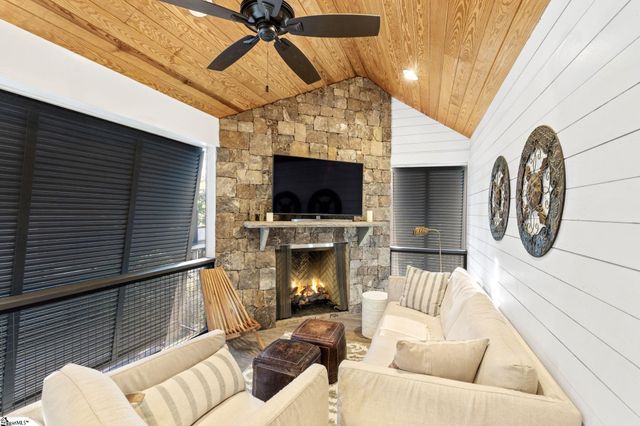 604 Crescent Avenue, Greenville, SC 29601