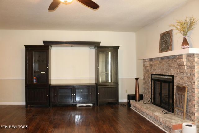 729 Clydesdale Ave, Seymour, TN 37865