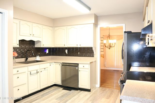 729 Clydesdale Ave, Seymour, TN 37865