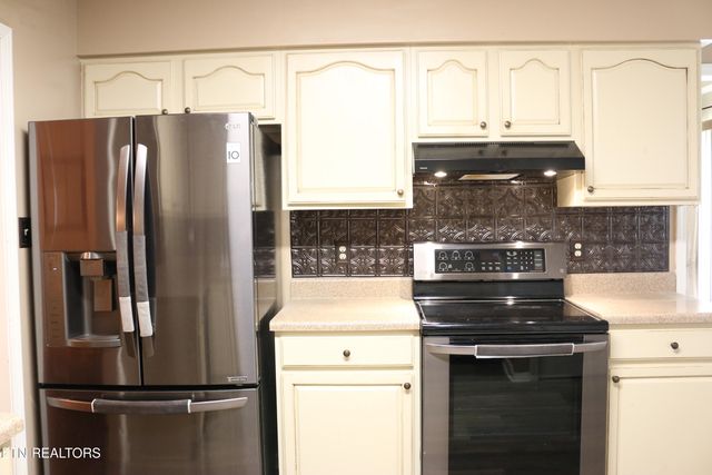 729 Clydesdale Ave, Seymour, TN 37865