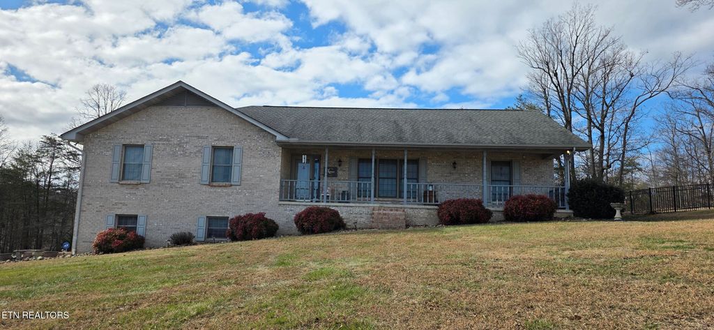 729 Clydesdale Ave, Seymour, TN 37865