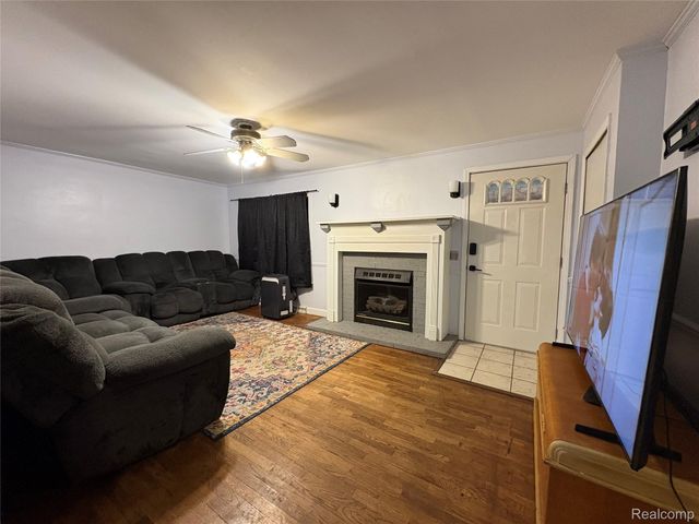 328 W Mt Morris Street, Mt. Morris, MI 48458
