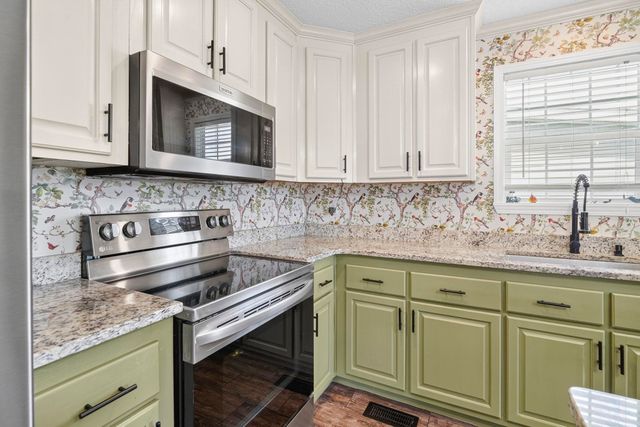 227 Lakeside Crossing Dr., Conway, SC 29526