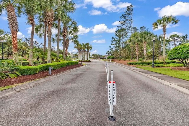 227 Lakeside Crossing Dr., Conway, SC 29526