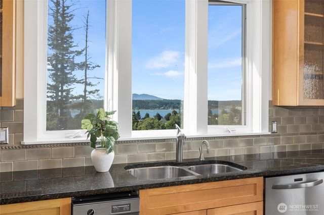 2314 20th Street, Anacortes, WA 98221