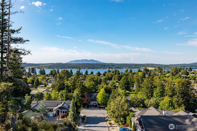 2314 20th Street, Anacortes, WA 98221