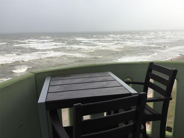 9420 Seawall Boulevard 1003, Galveston, TX 77554