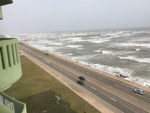 9420 Seawall Boulevard 1003, Galveston, TX 77554