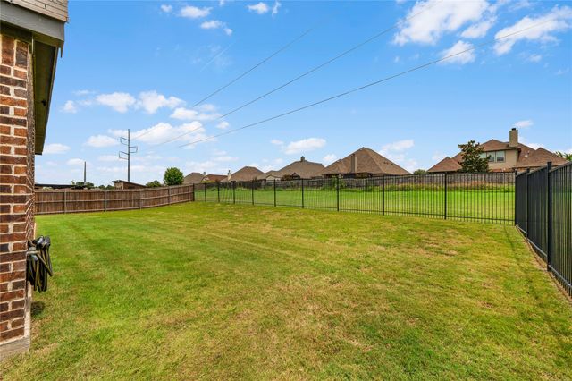 1441 Grassy Meadows Drive, Burleson, TX 76058