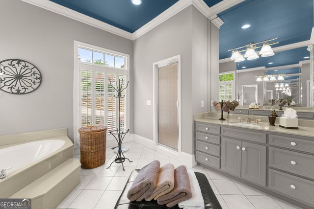 3546 Lake Breeze Lane, Gainesville, GA 30506