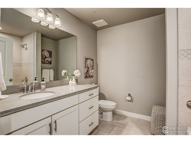 410 High Point Dr B-102, Longmont, CO 80504