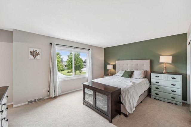 1318 Noel COURT, South Milwaukee, WI 53172
