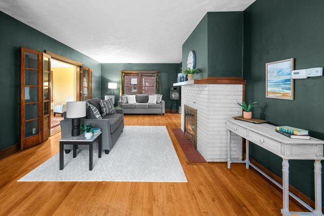 718 River Drive, Bettendorf, IA 52722