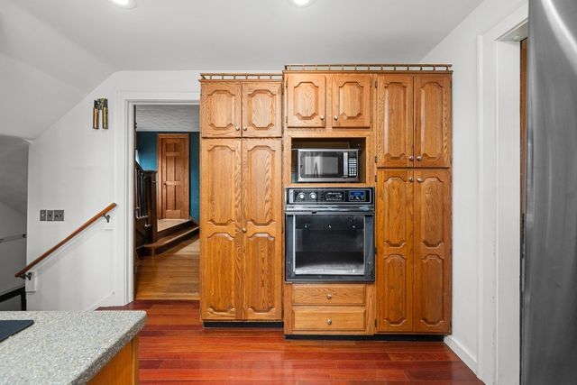 718 River Drive, Bettendorf, IA 52722