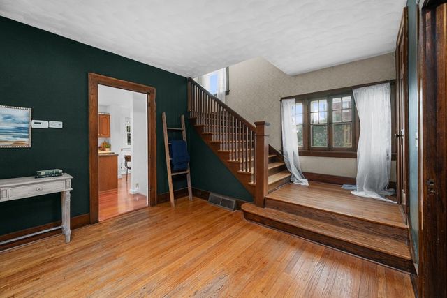 718 River Drive, Bettendorf, IA 52722