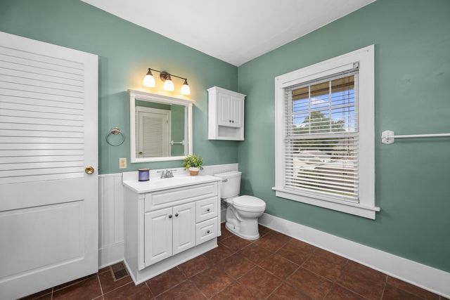718 River Drive, Bettendorf, IA 52722