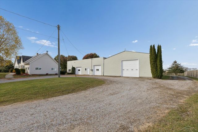 7165 Hospital Road, Freeland, MI 48623
