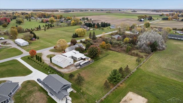 7165 Hospital Road, Freeland, MI 48623