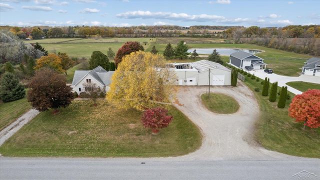 7165 Hospital Road, Freeland, MI 48623