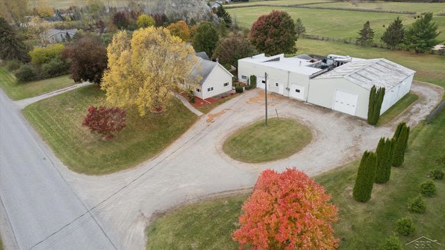 7165 Hospital Road, Freeland, MI 48623
