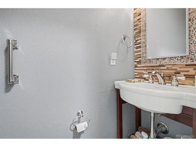 5155 W Quincy Ave L104, Denver, CO 80236