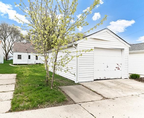 3318 N 91st STREET, Milwaukee, WI 53222