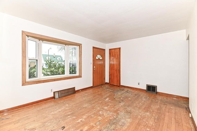 3318 N 91st STREET, Milwaukee, WI 53222