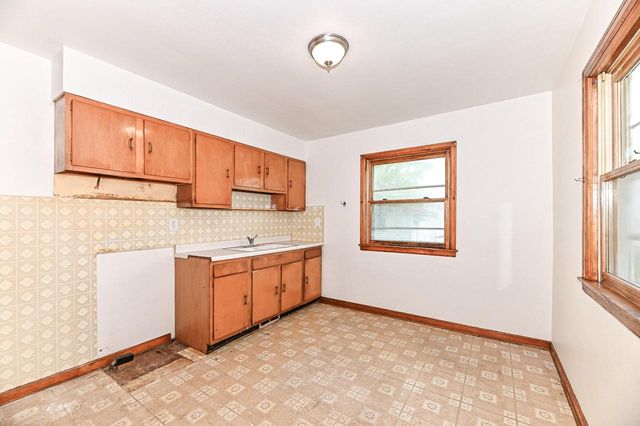 3318 N 91st STREET, Milwaukee, WI 53222