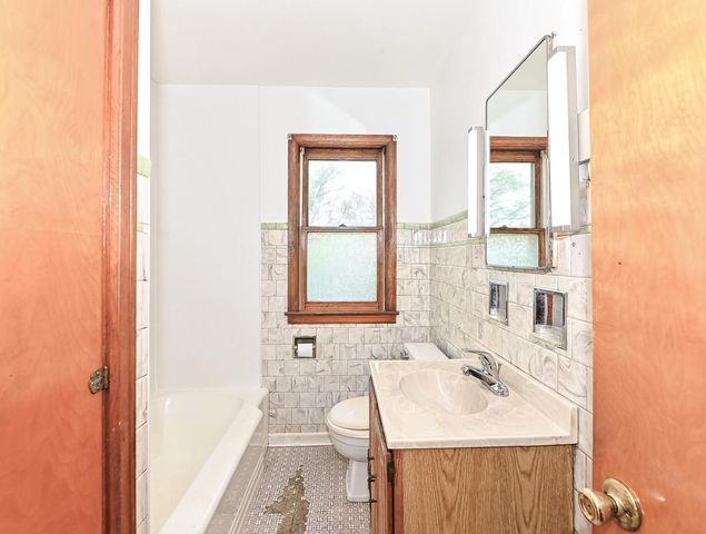 3318 N 91st STREET, Milwaukee, WI 53222