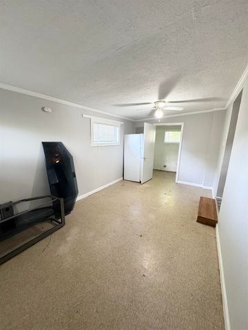 1349 LONGCREST RD, Memphis, TN 38109