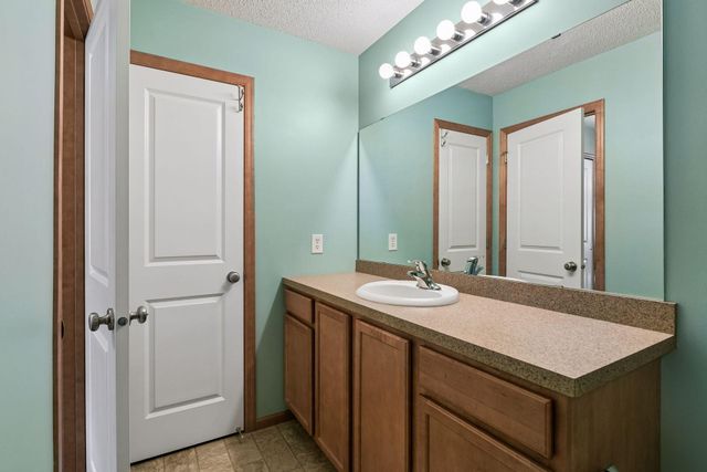 6420 Lakota Trail, Circle Pines, MN 55014