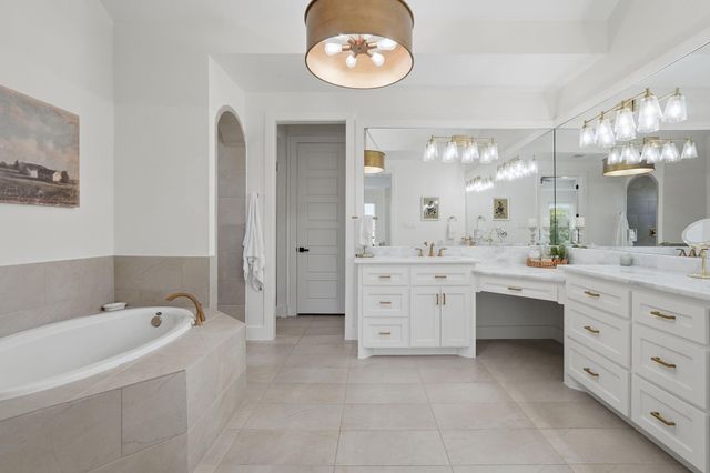 11600 Grand View Drive, Montgomery, TX 77356