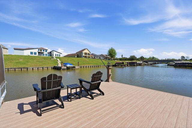 11600 Grand View Drive, Montgomery, TX 77356