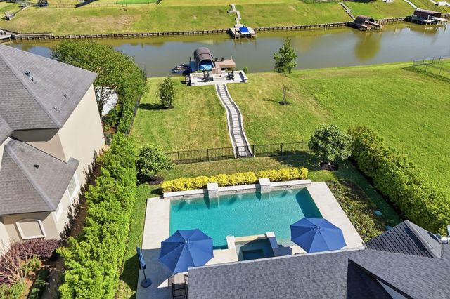 11600 Grand View Drive, Montgomery, TX 77356