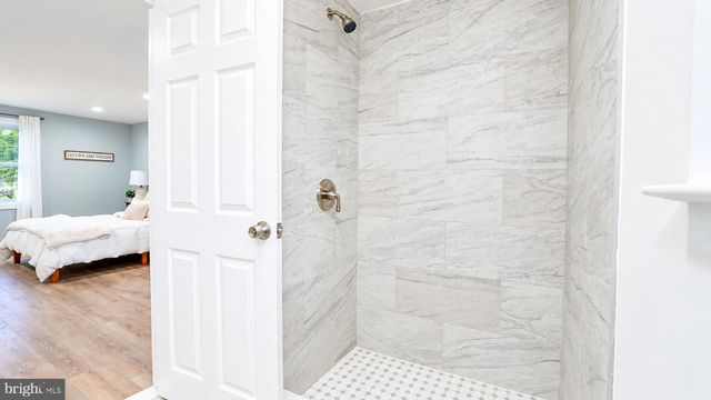 6 SHEFFIELD DR, Willingboro, NJ 08046