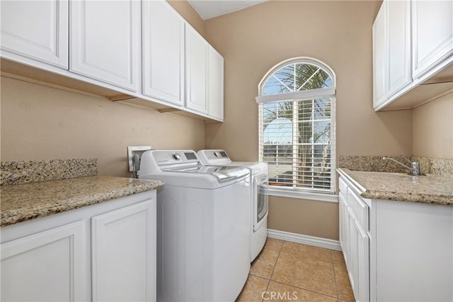 12771 Cedar, Hesperia, CA 92344
