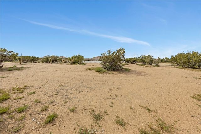 12771 Cedar, Hesperia, CA 92344