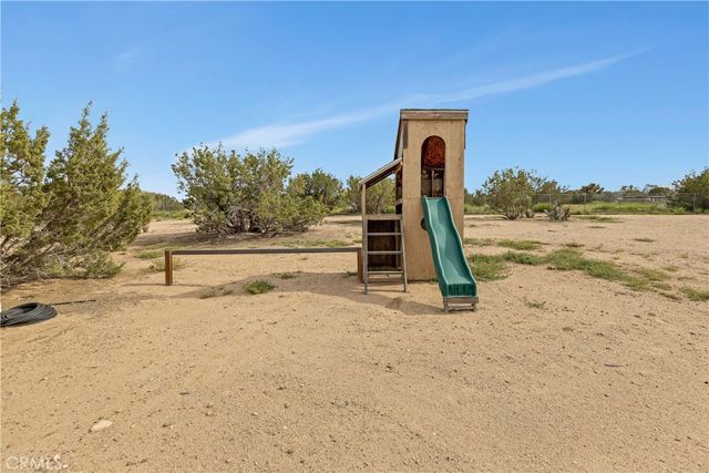 12771 Cedar, Hesperia, CA 92344